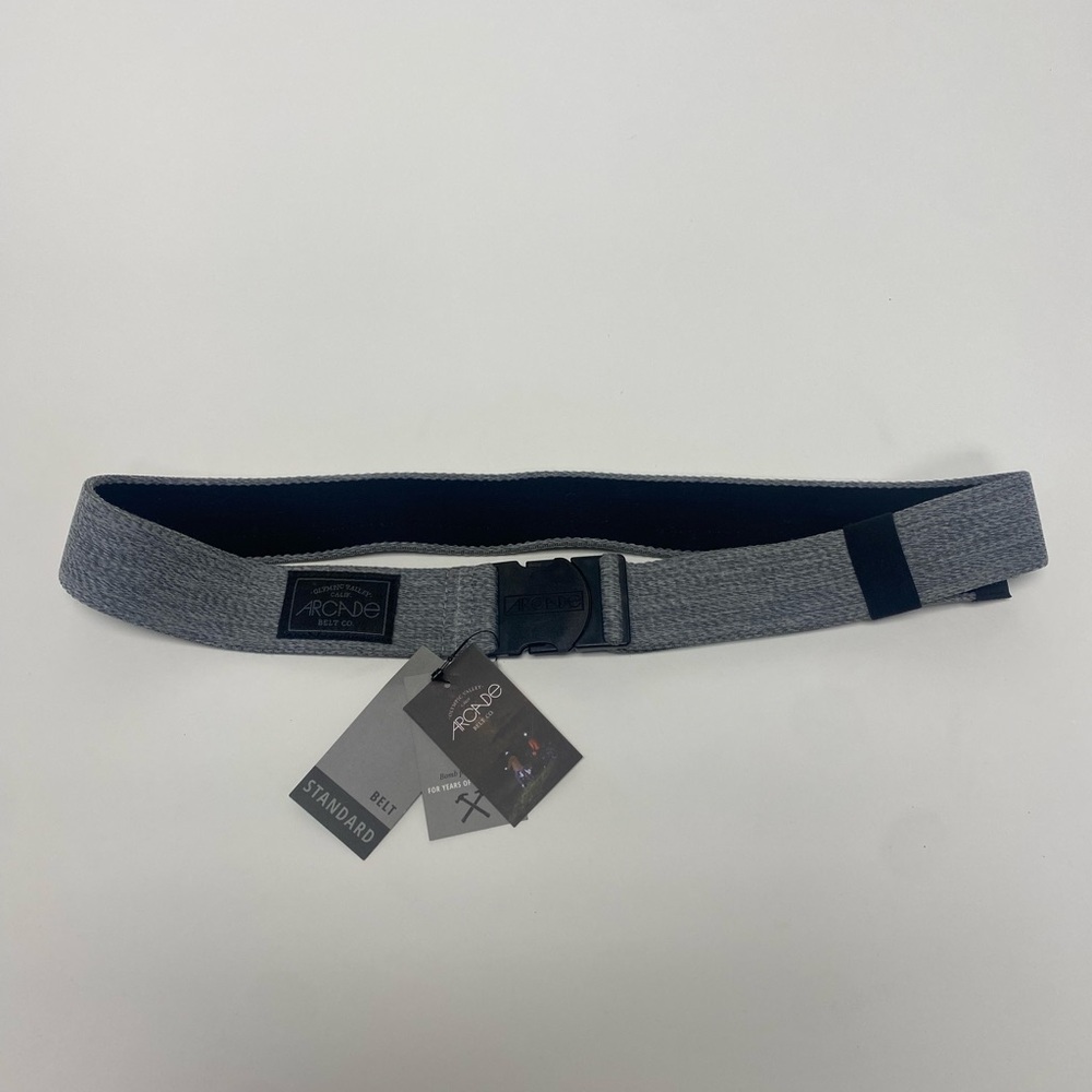 Arcade stretch goggle strap style belt with super thin clasp